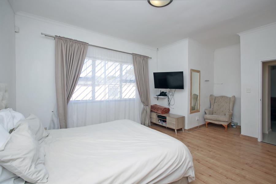 3 Bedroom Property for Sale in Claremont Western Cape